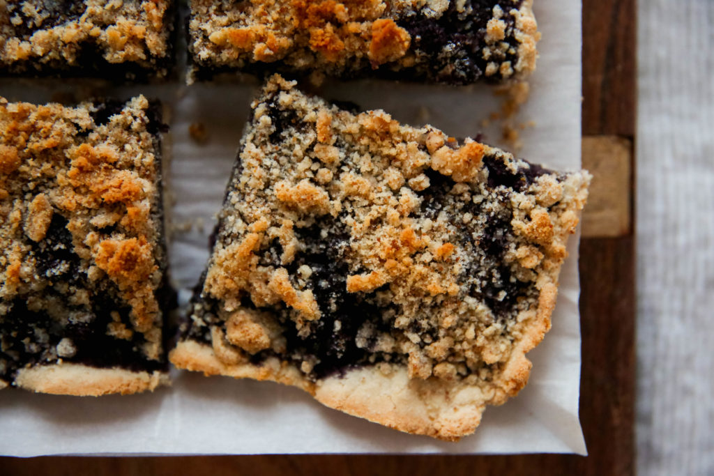 finished blueberry breakfast bars